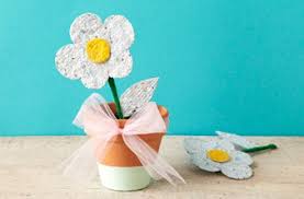 Make your own seed paper hearts for valentine's day complete with a printable. Homemade Plantable Seed Paper Crafts By Amanda