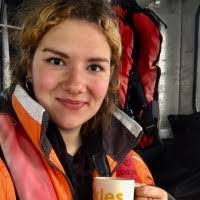 Leslie Stout's Instagram, Twitter & Facebook