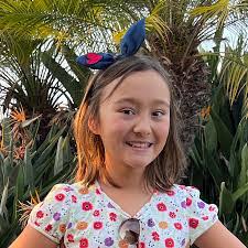 Eva Mather's Instagram, Twitter & Facebook