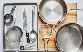 10 essential kitchen tools for beginner