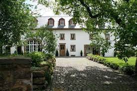 Provisionsfreie mietshäuser, häuser von privat und vom makler. Marchenhaftes Ferienhaus Fur 10 Personen In Wallenborn Eifel Ferienhaus Eifel