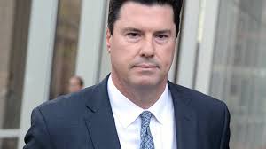 Hamish McLennan leaves Ten