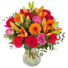 The big question of the hour is why even bother with a florist when i can go to walmart and grab a flower there? Order Flowers Online Euroflorist Flower Delivery Germany
