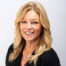 Serena Huntebrinker-Trophy Properties & Auction