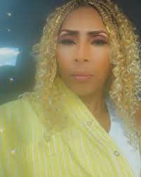 Karen Pierce, Mary Kay Independent Beauty Consultant