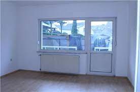Senioren wohnen häufig alleine oder zusammen mit dem partner. 4 Zimmer Wohnung Zu Vermieten 47137 Duisburg Mittelmeiderich Laaker Str 49 Mapio Net