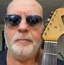 Hi, I'm looking for amp repairs in Norwich, any recommendations? My trusted  fender blues junior guitar amp has broken!