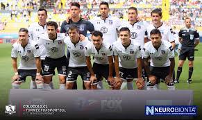 Los fanáticos de colo colo burlaron la seguridad para ingresar al terreno de juego y acercarse a los jugadores, quienes agradecían en aliento. Escucha Los Partidos De Colo Colo En Vivo Y Online