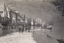 Das letzte verheerende hochwasser liegt schon 22 jahre zurück (1993). Historia Bremum Die Geschichte N Der Ortsgemeinde Bremm An Der Mosel Am Calmont