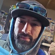 Does the servo and steering links look right?