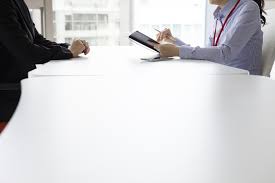 Jangan lupa tinggalkan pertanyaan juga untuk mereka, kalau kamu menulis di cv adalah. Pertanyaan Interview Kerja Untuk Fresh Graduate Yang Wajib Diketahui