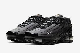 Official Images Nike Air Max Plus 3 Black Grey Nike Is Bringing Back The Nike Air Max Plus 3 This Summer One Of The Color Nike Air Max Plus Nike Air Max Nike