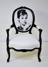 Audrey Hepburn Vintage Armchair By Namedesignstudio On Etsy 645 00 Scale Dipinte Decorazione Di Stanze Mobili
