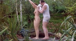 Kate Winslet - Iris (2001) - Celebs Roulette Tube