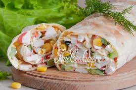 лаваш с крабовыми палочками и плавленым сыром и яйцом Rulet Iz Lavasha S Krabovymi Palochkami Recept Iz Lavasha Pinterest Easy I Recipes