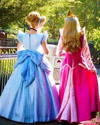 Pin By Maisy On Disney Disneyland Princess Disney Cosplay Disney