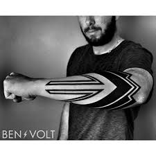 A Full Wrap Dynamic Futuristic Kol Bandi Dovme Dovme Fikirleri Dovme Tasarimlari