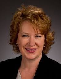 Lori Lakes's Instagram, Twitter & Facebook