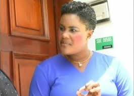 Une pensée à la défunte comédienne de la mythique troupe théâtrale "Daaray  kocc", Aida Camara. Elle a, à travers les pièces de théâtre qu'elle a  interprété, marqué son empreinte sur la scène