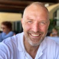 200+ perfiles de «Gadient»