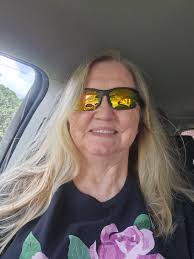 I'm definitely thinking winter is here down to 23 cold 🥶 🤔 😅 😬 😫 🥶