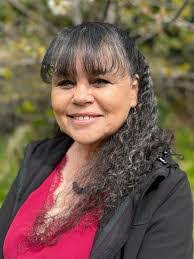 Jamie Pond's Instagram, Twitter & Facebook