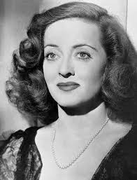 The Bette Davis house overlooking Woods Cove.🌊⛱️