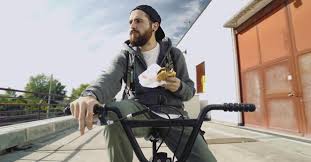 Quattordicesima per 3,3 milioni di persone. 8 Miliardi Di Persone Accordi Frah Quintale Accordi Indie E Altro