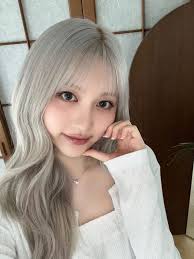 Indian broadcaster Lucky celebrates permanent residency in South Korea  after 33 years