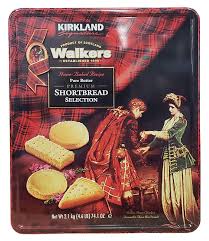The display was up high & it was lit up with the colored lights. Kirkland Signature Walkers Premium Shortbread Selection Gift Tin 4 6 Pound Packaging May Vary Amazon Com Grocery Gourmet Food