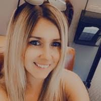 Ellen Hyde's Instagram, Twitter & Facebook