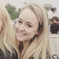 Eileen Ash's Instagram, Twitter & Facebook