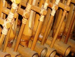 Dewa yang memimpin seni dan ilmu. Cara Memainkan Angklung Dari Dasar Hingga Mahir Lengkap