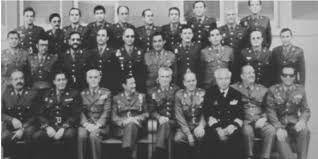 Porém, a noite de 23 de fevereiro de 1981 trouxe uma tentativa golpista que, desde valência, encabeçou milans del bosch, afortunadamente fracassada. El Secreto Mejor Guardado De Los Golpistas Espanoles Quien Era El Gran Traidor Del 23 F