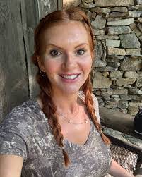 Beth Fike's Instagram, Twitter & Facebook