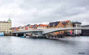 Diese brücke verschwindet im meer 11.01.2016, 11:06 uhr | anne jäger und weg ist sie: Inderhavnsbroen Brucke In Kopenhagen Foto Vorratig Crushpixel