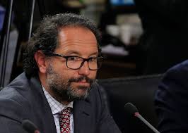 Presidente del CDE explica a diputados querella del organismo en el caso  Penta