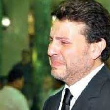 من جيل الوسط ظهر وسط عمالقة الغناء في مصر مثل عبد الحليم حافظ ومحمد عبد الوهاب وفريد الأطرش لُقِّب بأمير الغناء العربي. Hani Shaker By Tooot Shami ð'œâ„›