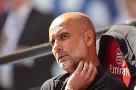 12 hilarious times outfielders went in goal (including the chairman's son) 