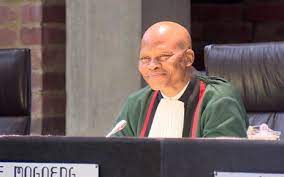 Chief justice mogoeng mogoeng is the fourth chief justice of the republic of south africa since the dawn of democracy. Nothing Untoward About Mogoeng S Long Leave Says Judiciary