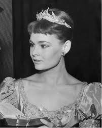 These represent the the judi dench pixie haircuts that may you have racing to create a refreshment with your barber or stylist. Pin On Portraits