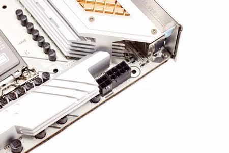 Colorful CVN Z790D5 Gaming Frozen V20 Motherboard Review