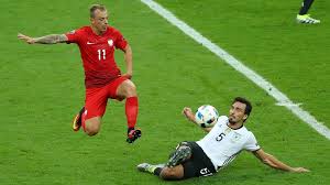 In 2007, he joined legia warsaw, although after a few months, he. Deutschland Gegen Polen 0 0 Abwehrbollwerk Auf Beiden Seiten Fussball Sport Themen Br De