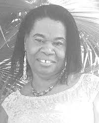 Monique Pratt's Instagram, Twitter & Facebook