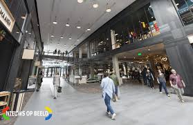 Vind de openingstijden en folders voor de leidsehage en andere winkelcentrum in leidschendam. Fresh Market Opent De Deuren Voor Het Publiek Liguster Leidschendam Nieuws Op Beeld