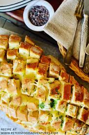 Cheesy Pull Apart Bread Recette Avec Images Recette Cuisine Nourriture
