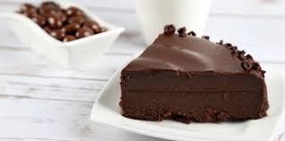 Une Texture Delicieusement Fondante Pour Un Gateau Fort En Chocolat Mais Faible En Glucides Recette Fondant Au Chocolat Keto Dessert Fondant Au Chocolat
