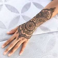 Most people are familiar with indian wedding henna tattoos, which are known as mehndi. Modern Henna Tattoos For The Bride Arabia Weddings