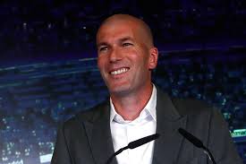 Real madrid coach zinedine zidane resigned a few days after closing out an unsatisfactory season in which real failed to win the spanish la liga title. Zidane Kehrt Zu Real Madrid Zuruck