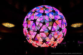 Watch The Ball Drop With Friends Family New Year S Eve In New York City Nyc 2013 Loop Du New Years Eve Ball Nyc Times Square New Year S Eve Times Square